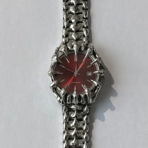 นาฬิกาข้อมือควอตซ์แบบปรับแต่งโลโก้ได้ หน้าปัดแบบอาหรับ พร้อมจี้รูปกรงเล็บ สไตล์วินเทจ นาฬิกาเชื่อมโลหะสำหรับผู้ชาย สายสแตนเลสสตีล นาฬิกาโกธิคสีอะลาบาสเตอร์ - Product Image 6