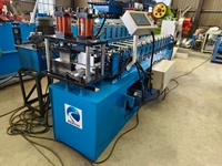 Machine de formage à rouleaux pour panneaux métalliques Dura Fence, machine pour tôles de clôture de type palissade, machine pour panneaux de protection de l'intimité, ligne de production automatique de lames de clôture