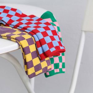 Chaussettes mi-hautes en coton à carreaux pour femme, modèle Cmax Net Red Checkerboard Sport Knitted - Product Image 4