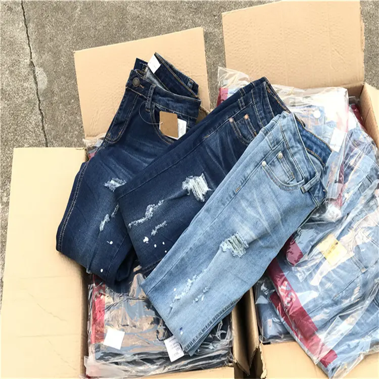 Stock vente en gros, nouveau design, jeans d'occasion, mode femme, jeans déchirés en stock, surplus de stock