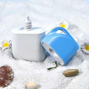 Nuova Bottiglia Cosmetica Essenziale Estiva 30ml 50ml, Flacone in Plastica per Crema Solare con Gancio - Product Image 1