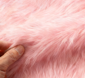 실내 장식 공예 프로젝트 맞춤형 컬러 서비스 낮은 MOQ 공장 공급을위한 프리미엄 소프트 긴 파일 인조 모피 직물 - Product Image 5