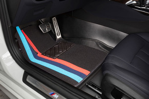 Tapetes de Piso Premium para Todo Clima para Audi Q2L E-tron, Tapetes de TPE con Ajuste OEM Personalizado - Protección Resistente para el <span class=keywords><strong>Interior</strong></span> del Vehículo - Product Image 5