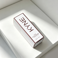 Boîte d'emballage cosmétique en carton blanc minimaliste haut de gamme personnalisée avec logo personnalisé, design à rayures et gaufrage pour les soins de la peau et le maquillage