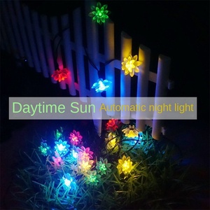 ไฟราว LED รูปดอกบัวตกแต่งแผงพลังงานแสงอาทิตย์สำหรับคริสต์มาส - Product Image 2