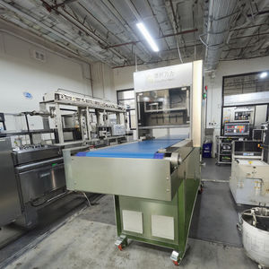 Machine à découper le pain à ultrasons industrielle Wanlisonic à haute efficacité, équipement de boulangerie électrique, découpe automatique du pain et des biscuits - Product Image 1