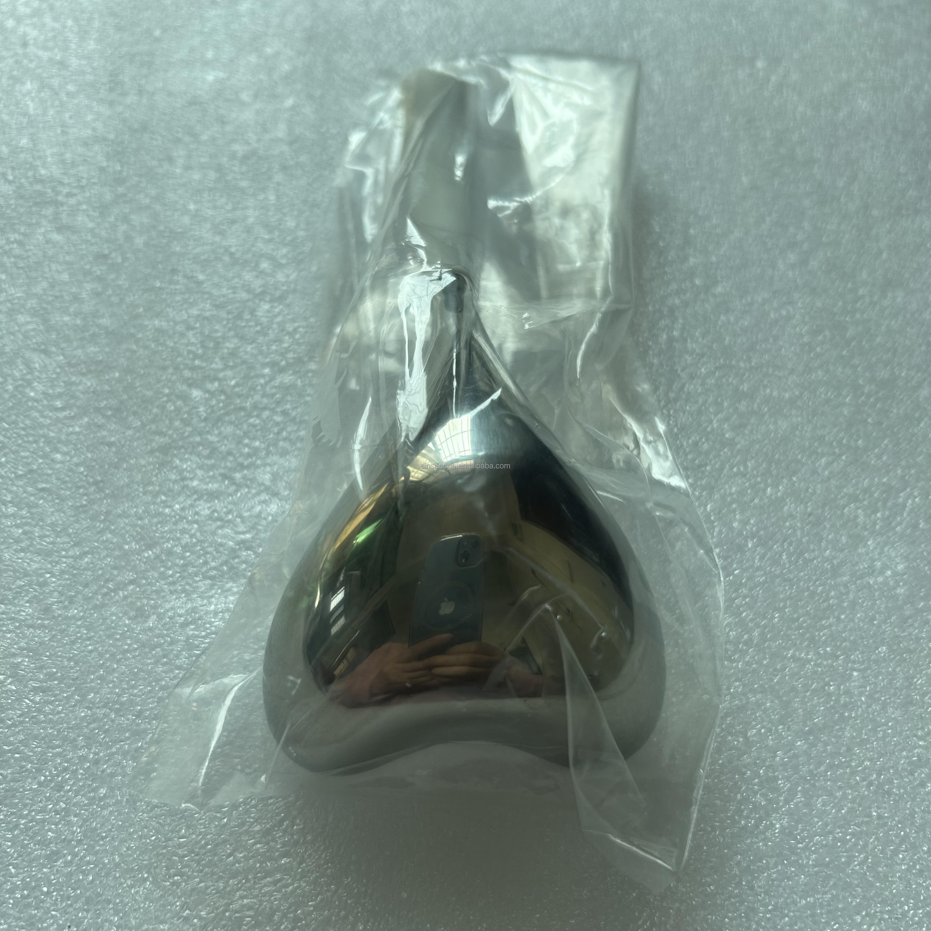 รูปหัวใจสีเงิน 1 ชิ้น พร้อมถุงพลาสติก