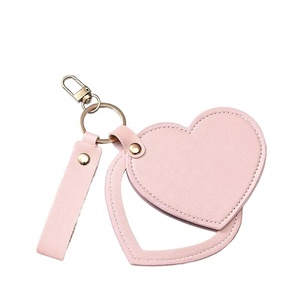 Espejo de Bolsillo de Viaje con Llavero de Cuero PU en Forma de Corazón, con Anillo para Llaves y Soporte para Llaves de Coche, Diseño de Dibujos Animados - Product Image 1
