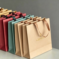 Sac cadeau blanc OEM personnalisé avec logo imprimé, résistant, capacité de 6-9 kg, pour vêtements, chaussures, marchandises, emballage en gros