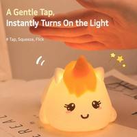 Veilleuse en silicone créative en forme de nuage, lampe tactile avec batterie intégrée, commande par bouton, décoration pour chambre et bureau, licorne
