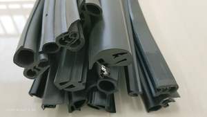 Bande d'étanchéité en <span class=keywords><strong>caoutchouc</strong></span> extrudé en forme de T/<span class=keywords><strong>H</strong></span>/U personnalisée, profil de <span class=keywords><strong>caoutchouc</strong></span> pour porte de voiture, pare-brise - Product Image 2