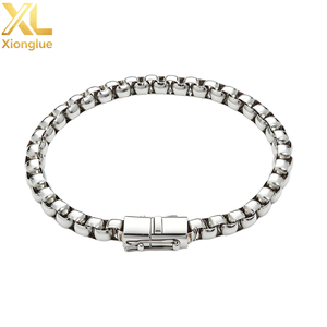 Nouveauté - Bracelet en Chaîne à Maillons en Acier Inoxydable Plaqué Or 18K - Forme de Perle Carrée - Cadeau pour Homme - Product Image 1