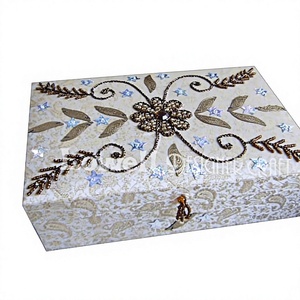 Eco-friendly High Quality Lightweight Designer Handmade <b>Rectangular</b> Embroidered Cotton Jewelry Box Flower Design Brocade - Product Image 3