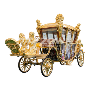 Hermoso <span class=keywords><strong>Carruaje</strong></span> Eléctrico Cubierto <span class=keywords><strong>con</strong></span> <span class=keywords><strong>Caballos</strong></span>, Diseño Europeo Real Antiguo de 4 Ruedas - Product Image 1