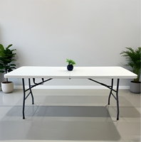 Table pliante d'extérieur portable pas chère, 6 pieds, blanche/noire, en plastique, design moderne pour les dîners, les événements et les fêtes