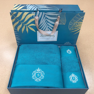 Ensemble de serviettes d'hôtel cinq étoiles en pur coton extra-épais, trois pièces avec bordure brodée et bordure <span class=keywords><strong>crochet</strong></span>ée, emballage en boîte cadeau - Product Image 4