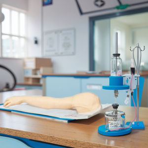 Perawatan Infus Intravena Melalui Vena Median Basilik dengan Venipunktur Lengkap - Product Image 3