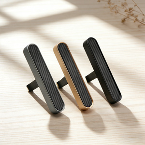 Diffuseur d'arômes de voiture de luxe personnalisé avec logo, parfum durable, désodorisant naturel en bois pour grille d'aération de voiture - Product Image 3