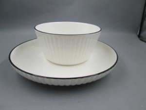 Vaisselle en céramique à rayures verticales simples pour la maison, assiettes et bols de style <span class=keywords><strong>Yamada</strong></span>, design tendance et de haute qualité, vente en gros - Product Image 3