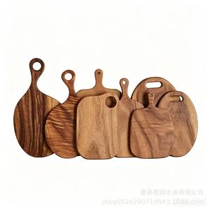 Tabla de cortar rectangular de madera de nogal con asa para cocina - Product Image 2