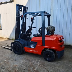 Chariot élévateur à fourche GPL d'occasion Toyota FD30 3 tonnes, en bon état, testé et inspecté - Product Image 3
