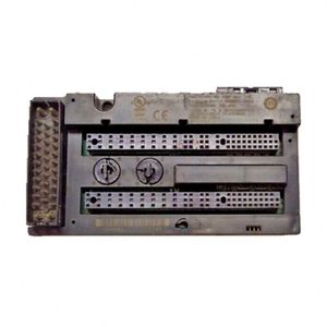 Module d'E/S VersaMax IC200CH003 de type supérieur, équipement électrique - Product Image 1