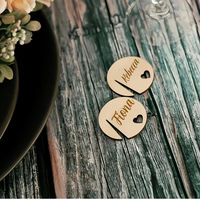 Marque-places en bois personnalisés pour mariage transfrontalier, en forme de cœur évidé, inserts pour verres à champagne découpés au laser