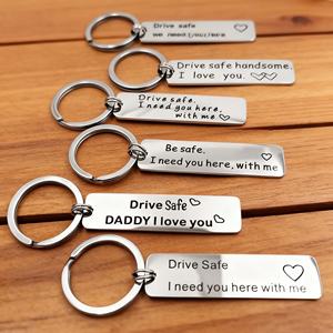 พวงกุญแจสแตนเลสสตีลสั่งทำขายส่ง ลายการ์ตูน วินเทจ แฟชั่น น้ำหนักเบา ทนทาน สำหรับของขวัญส่งเสริมการขาย - Product Image 2