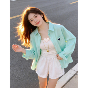 เสื้อเชิ้ตแขนยาวสีขาวลำลองคุณภาพสูงสำหรับผู้หญิง ปี 2026 แฟชั่นยอดนิยม ปักลายเล็กน้อย จากโรงงานผู้ผลิต - Product Image 3