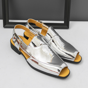 Sandalias de Hombre Talla Grande, Nuevas Sandalias de Verano Transpirables de Cuero, Sandalias Brillantes de Moda Británica, Zapatos de Playa - Product Image 4