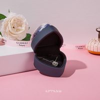 Boîtes à bijoux personnalisées, boîte à bijoux en forme de cœur avec rose éternelle, boîte de présentation de bijoux en plastique transparent, boîte cadeau pour la Saint-Valentin