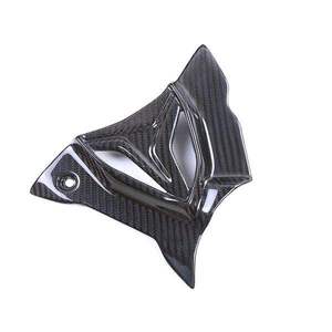 Protection de pignon avant en fibre de carbone pour S1000RR 2019-2025 - Légère, haute résistance, ajustement direct - Product Image 3