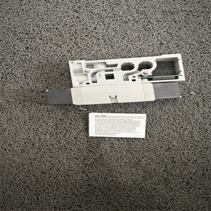 Válvula Solenoide Numatics R503A2BD0M11BF1, Puerto de 1/4 pulg., Válvula de Control de Acero, Repuestos Industriales - Product Image 3