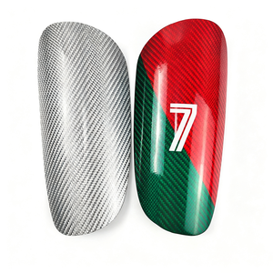Protège-tibias de football en fibre de carbone professionnels pour la compétition, amortissants de qualité aéronautique, ultra-légers, à clipser - Product Image 5