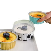 Plat de cuisson jetable en aluminium avec couvercle Plateau de récipient alimentaire en aluminium coloré de qualité alimentaire pour modèle de cuisson de gâteau Plateau à muffins