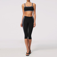 Ensemble de sport pour femme Lcool, soutien-gorge à fines bretelles, ensemble de yoga 2 pièces color block, leggings courts taille haute, vêtements de sport pour la gym et le fitness