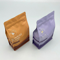 Pochette d'emballage pour grains de café biodégradable en papier kraft, boîte à fond carré recyclable, sachet de café 200g 500g 1kg