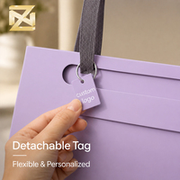 Sac cadeau en papier d'art triangulaire de qualité supérieure avec logo imprimé personnalisé, étiquette amovible pour bijoux, cadeaux de fête, emballage de vente au détail