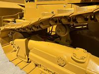 Bulldozer Caterpillar D6M Súper Resistente y Robusto de Tamaño Mediano para Remover Tierra en Cargas Pesadas y Condiciones de Trabajo Difíciles