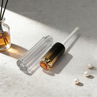 Conteneur cosmétique pour rouge à lèvres brillant en or, conteneur vide de luxe pour rouge à lèvres brillant, flacon
