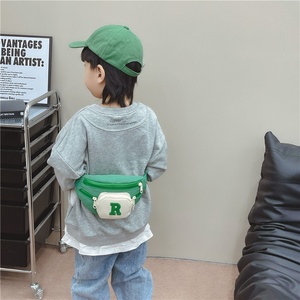 Borsa a tracolla piccola per bambini, marsupio unisex alla moda con lettere a contrasto, chiusura a coulisse in tela, nuovo arrivo 2026 per neonati - Product Image 4