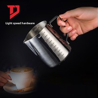 Pot à lait moderne en métal à bec pointu pour latte art, avec échelle graduée, pour café et mousse de lait