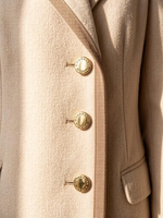 Kancing Logam Bulat Warna Emas dengan Ukiran Logo Kustom Klasik untuk Jas Trench Coat