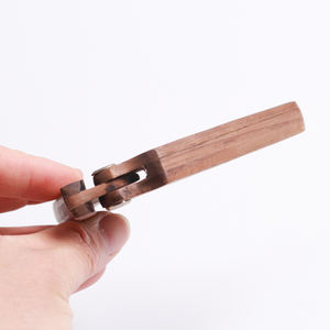 Peigne à poche pliable en bois de noyer naturel, <span class=keywords><strong>Amazon</strong></span> tendance, personnalisé, pour la <span class=keywords><strong>barbe</strong></span> et les cheveux - Product Image 4