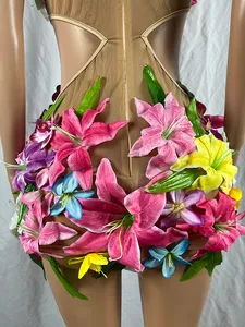 女性のための夏の2022の衣装色付きの花の装飾パフォーマンスウェア女性のためのセクシーな光沢のあるスパンコールプラスサイズの婦人服