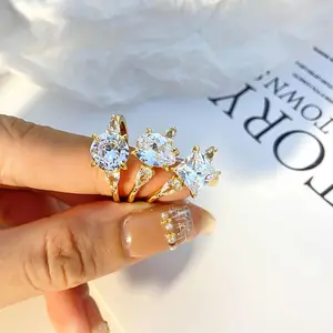 Foxi Nhà cung cấp thiết kế đồ trang sức 18K vàng CZ Đá 5A chất lượng Zircon Cubic Zirconia Nhẫn tùy chỉnh đám cưới engagement Ring