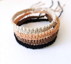 สร้อยข้อมือเชือกป่านถักมือทำ - Product Image 1