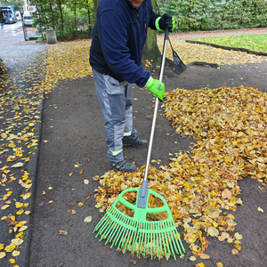 Winslow & Ross 3 en 1 râteau à feuilles de jardin ramasseur de feuilles 30 dents râteau en plastique avec manche long détachable en acier inoxydable - Product Image 3