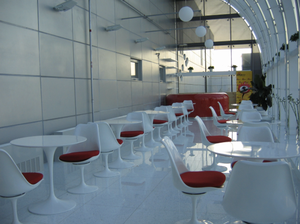 Tavolino Rotondo Bianco KL-007 con Gambe in Metallo Robuste, Tavolino da Caffè per Casa e Ufficio - Product Image 3