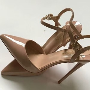 Zapatos de Tacón Alto y Grueso con Punta en Pico para Mujer, Color Rojo, para Bodas y Fiestas, Venta al Por Mayor - Product Image 6